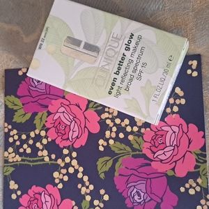 Ecru New Clinique Foundation Even Better Glow SPF 15